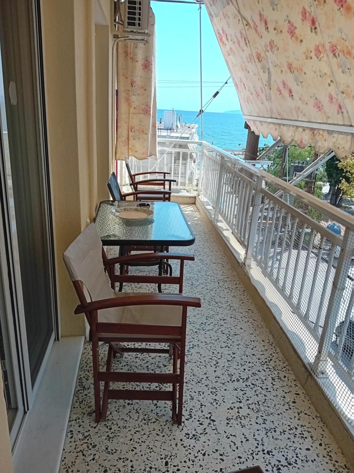 Sea Apartment Nea Peramos  Exterior photo